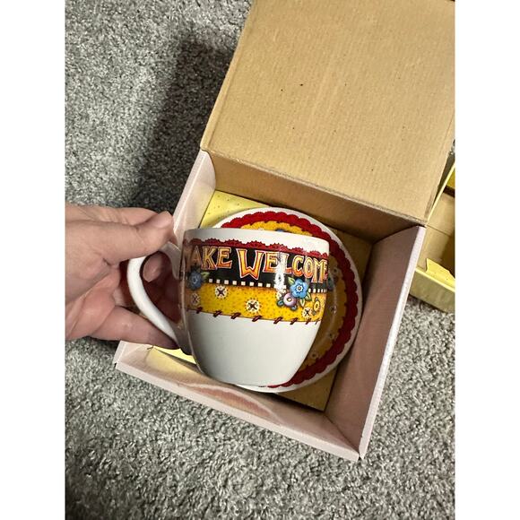 Mary Engelbreit Teacup Saucer Set Welcome Guest With Box Mug Coffee - Picture 4 of 5
